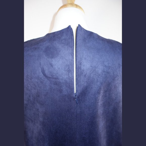Aritzia Babaton Navy Suede Top - Size M - Picture 9 of 11